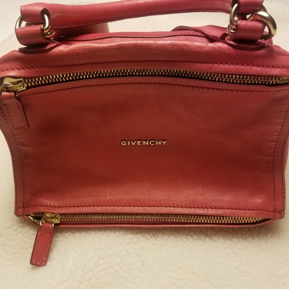 Givenchy medium Pandora handle bag in pink - Picture 5 of 8